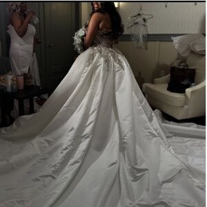 Custom Wedding Dress w/detachable Train